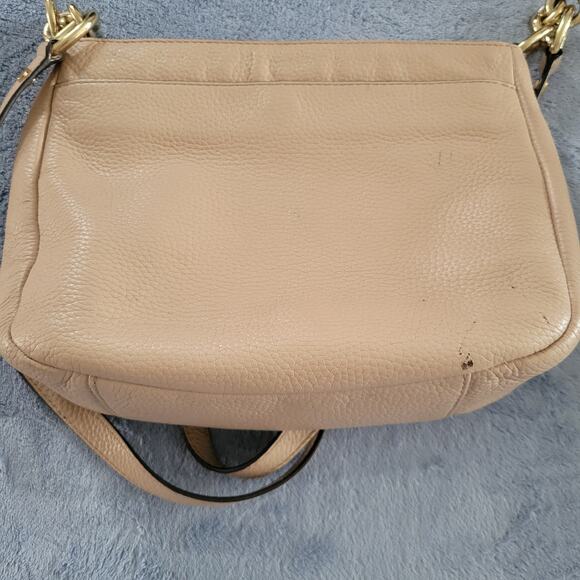 Michael Kors MK Hallie Beige Tan Gold Pebbled Leather Crossbody Purse Bag - Picture 3 of 15